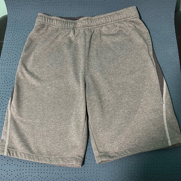 H&M Other - H&M men sport shorts size S excellent condition